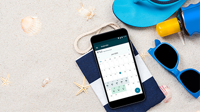 Urlaub, Ferien, Freizeit – mit edtime den Sommer-Workflow gestalten Strand Smartphone